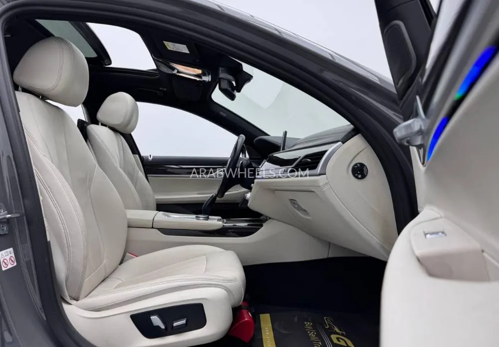 BMW 7 series 2022 for Sale in Dubai Image-12