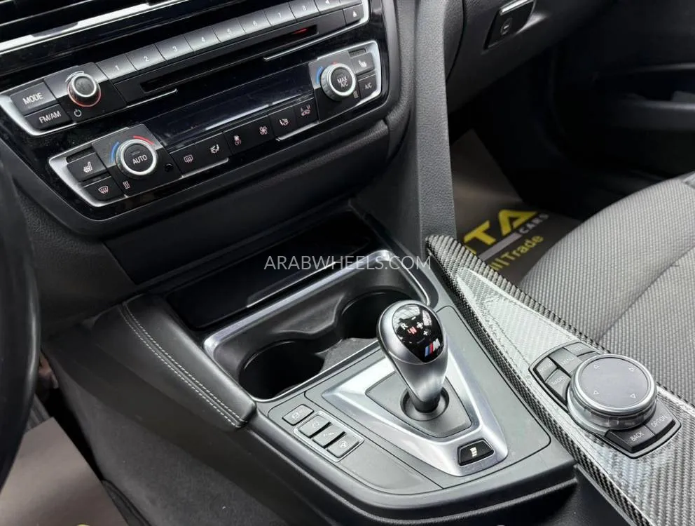 بي إم دبليو الفئة الثالثة 2015 for Sale in دبي Image-17