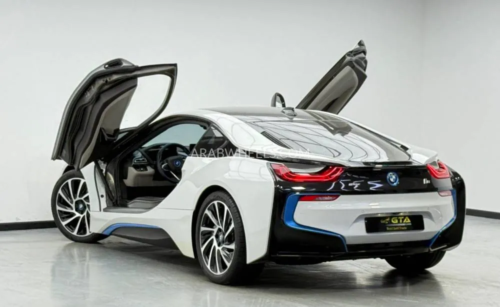 BMW i8 2015 for Sale in Dubai Image-6