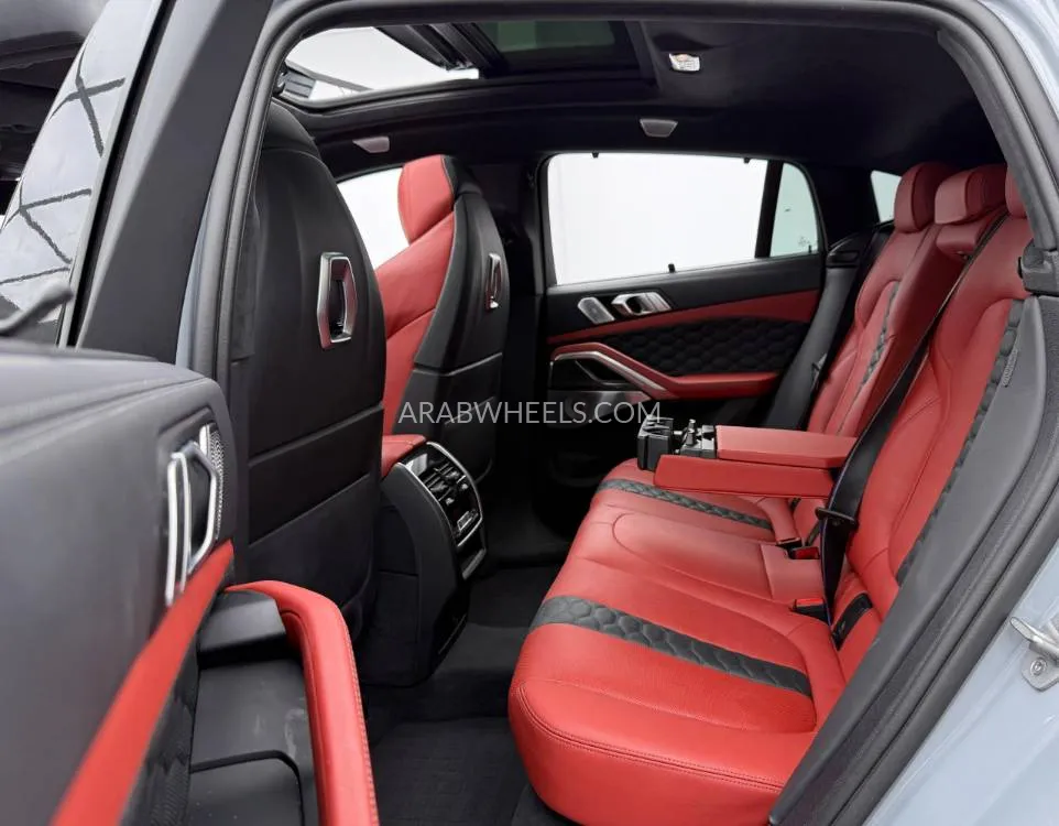 BMW X6 2024 for Sale in Dubai Image-17