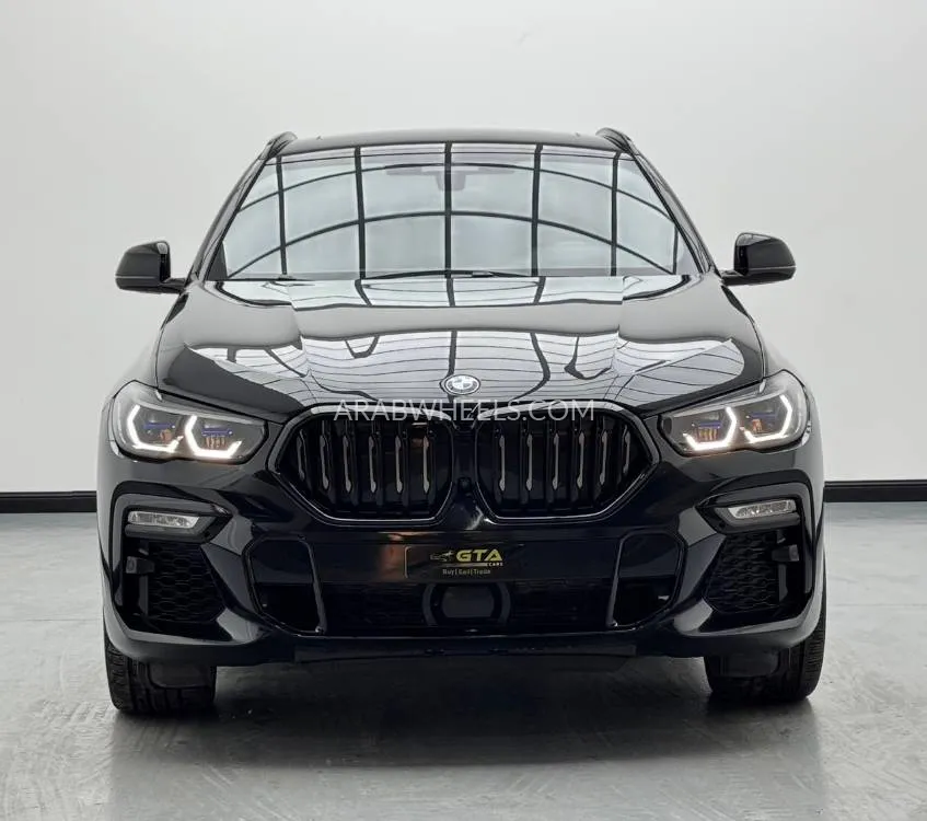 BMW X6 2022 for Sale in Dubai Image-2