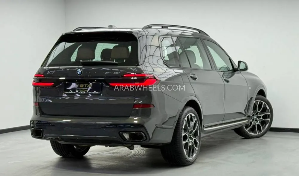 BMW X7 2024 for Sale in Dubai Image-4