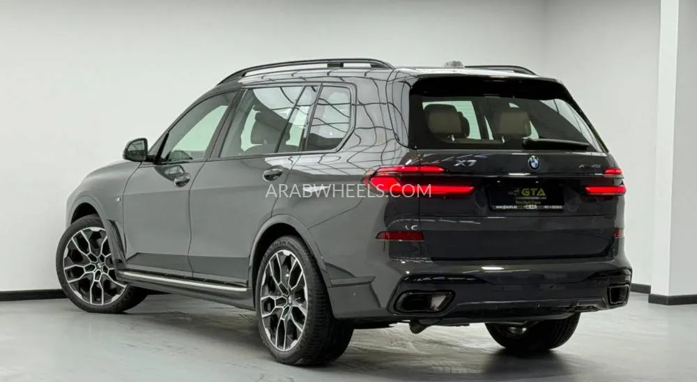 BMW X7 2024 for Sale in Dubai Image-6