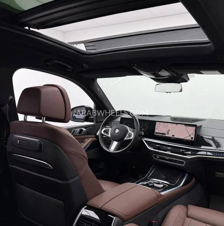 BMW X7 2024 for Sale in Dubai Image-12