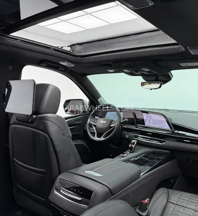 Cadillac Escalade 2023 for Sale in Dubai Image-13