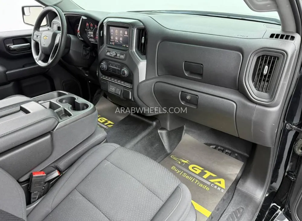 Chevrolet Silverado 2022 for Sale in Dubai Image-9