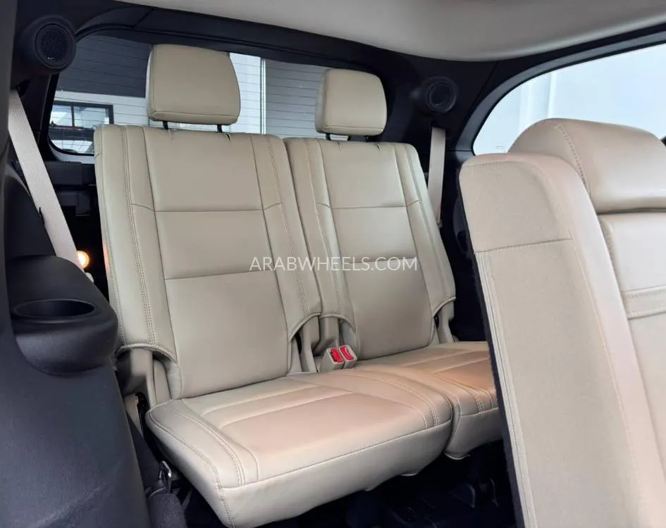 Dodge Durango 2018 for Sale in Dubai Image-18