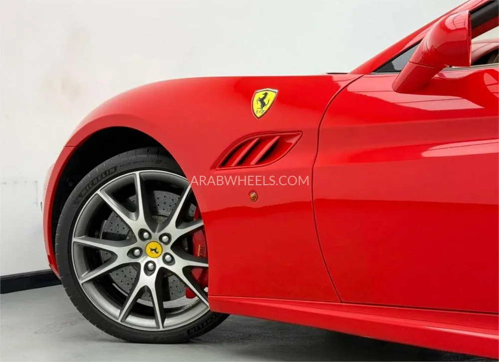 فيراري كاليفورنيا 2013 for Sale in دبي Image-8