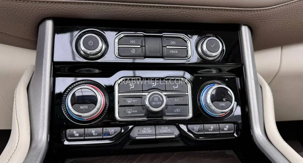 جي إم سي يوكون 2022 for Sale in دبي Image-10