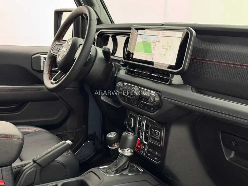 Jeep Wrangler 2024 for Sale in Dubai Image-19