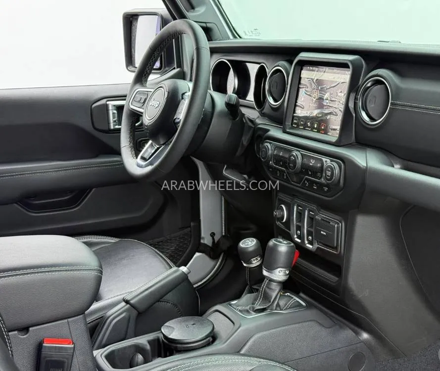 جيب رانجلر 2023 for Sale in دبي Image-10
