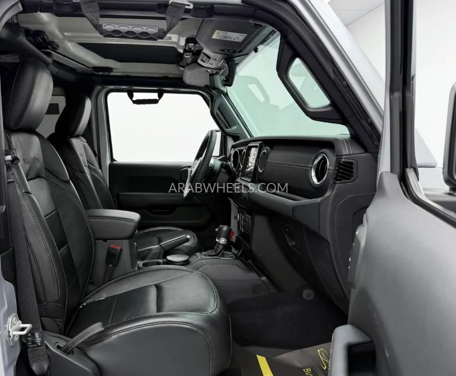 جيب رانجلر 2023 for Sale in دبي Image-12