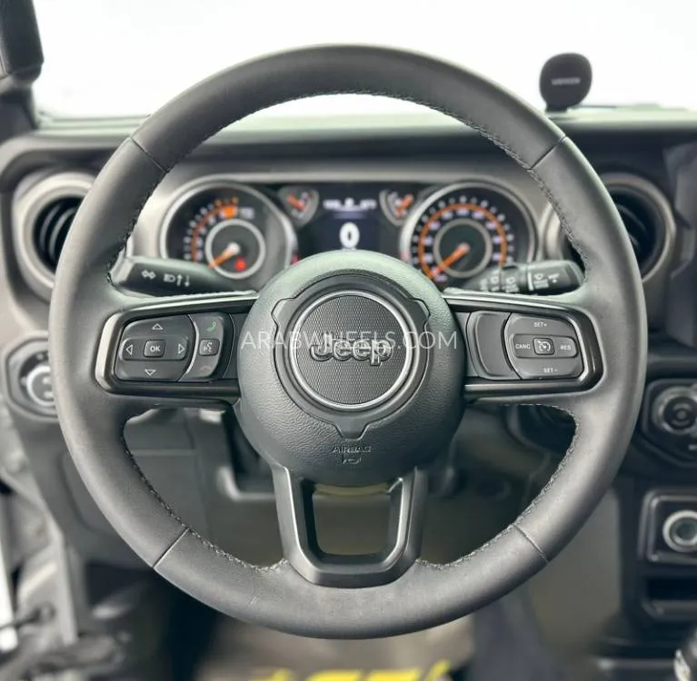 Jeep Wrangler 2023 for Sale in Dubai Image-7