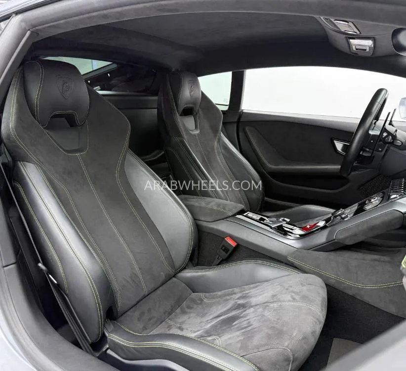 Lamborghini Huracan 2016 for Sale in Dubai Image-14