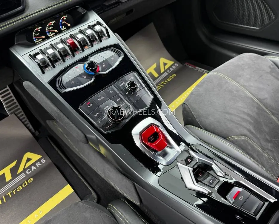 Lamborghini Huracan 2016 for Sale in Dubai Image-15