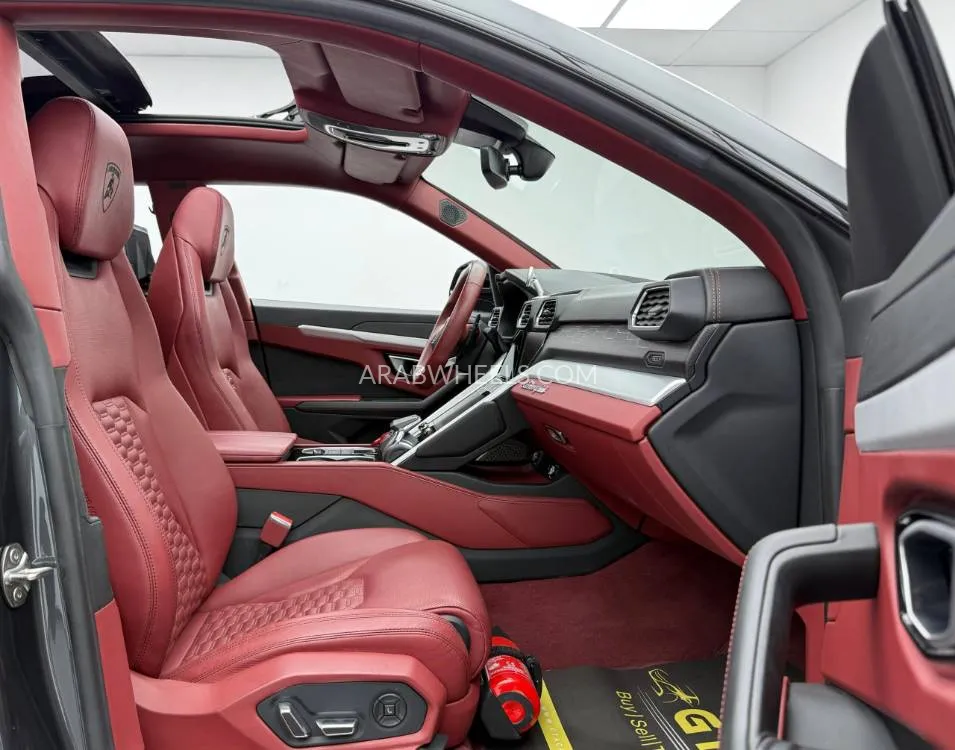 Lamborghini Urus 2020 for Sale in Dubai Image-16