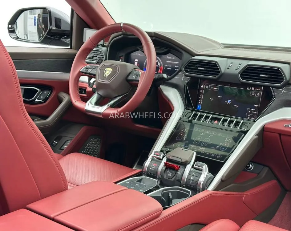Lamborghini Urus 2020 for Sale in Dubai Image-13