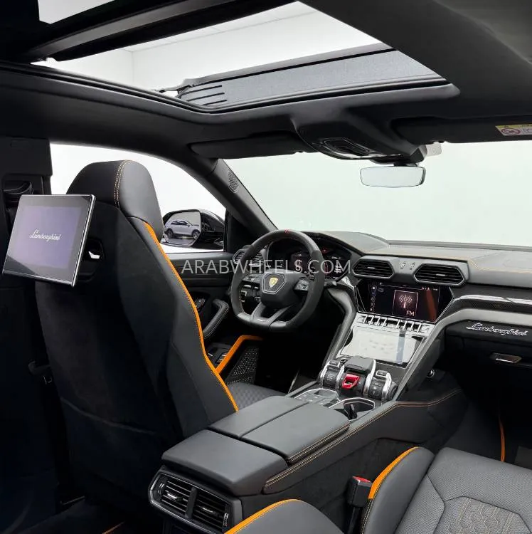 Lamborghini Urus 2024 for Sale in Dubai Image-13