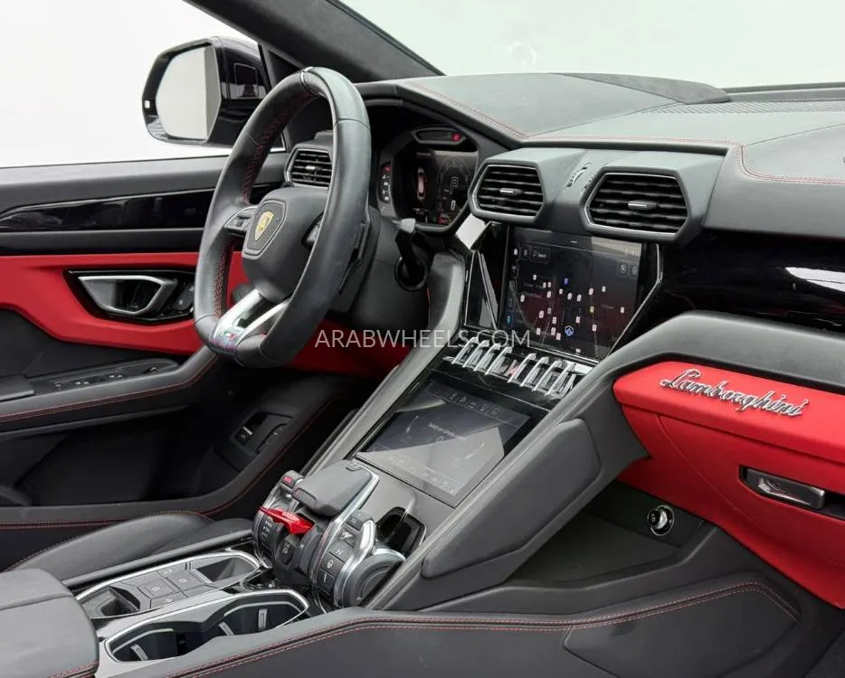 Lamborghini Urus 2023 for Sale in Dubai Image-13