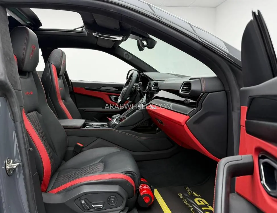 Lamborghini Urus 2023 for Sale in Dubai Image-15