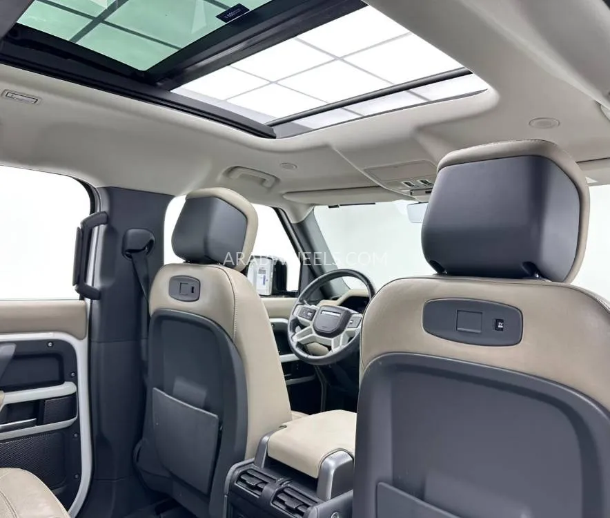 Land Rover Defender 2022 for Sale in Dubai Image-13
