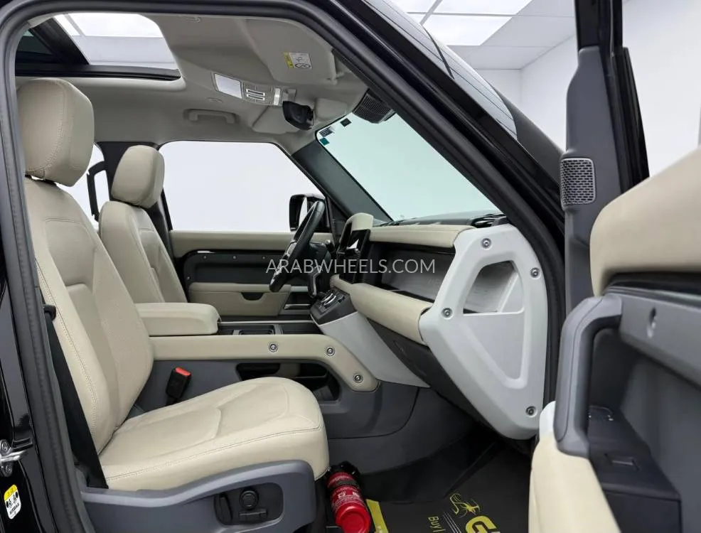 Land Rover Defender 2024 for Sale in Dubai Image-9