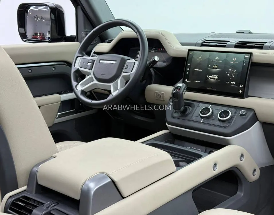 Land Rover Defender 2024 for Sale in Dubai Image-11
