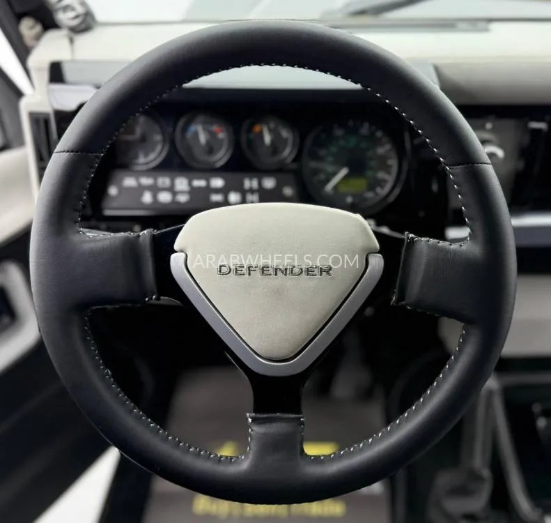 لاند روفر ديفندر 1988 for Sale in دبي Image-7