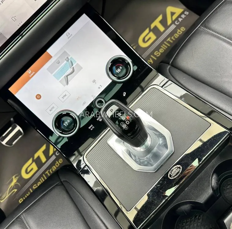 Land Rover Range Rover Evoque 2021 for Sale in Dubai Image-13