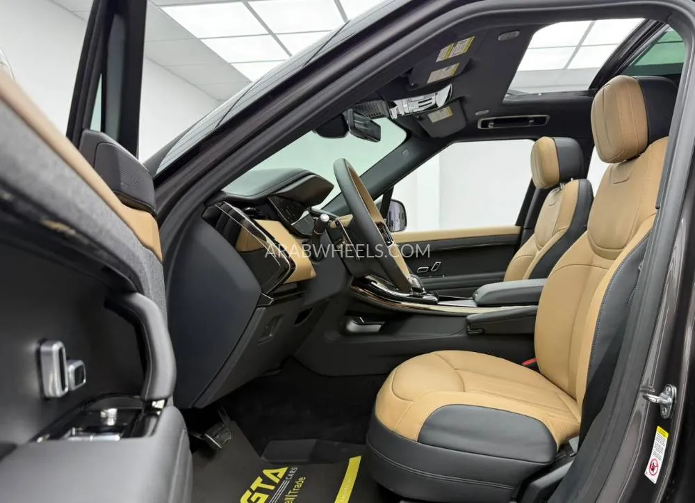 Land Rover Range Rover Sport 2025 for Sale in Dubai Image-14
