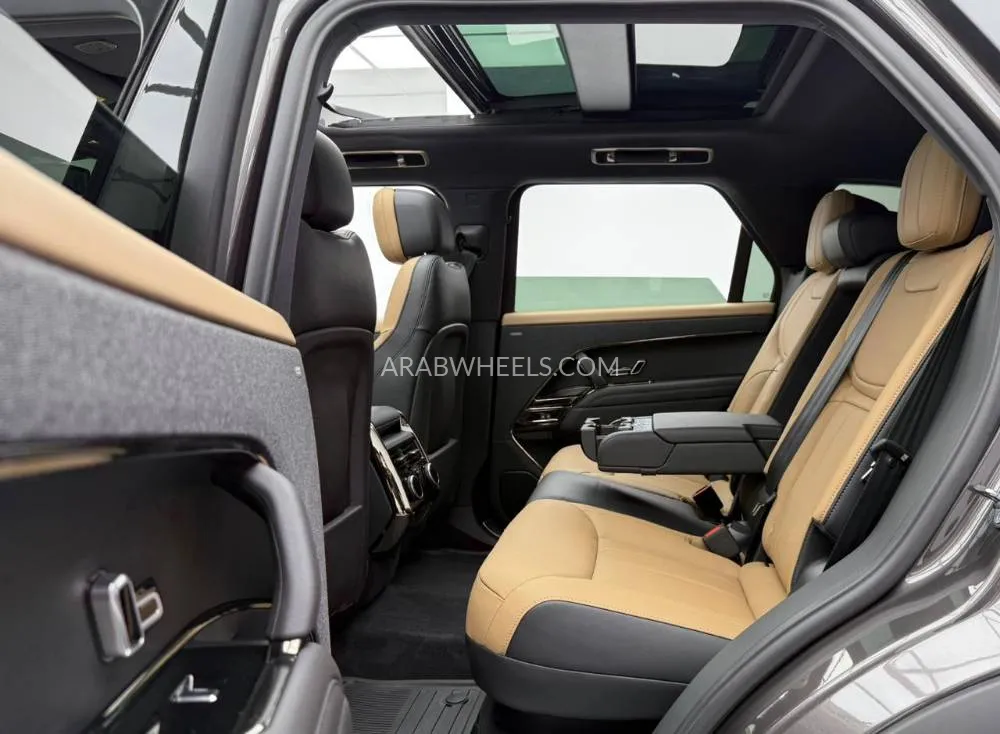 Land Rover Range Rover Sport 2025 for Sale in Dubai Image-17