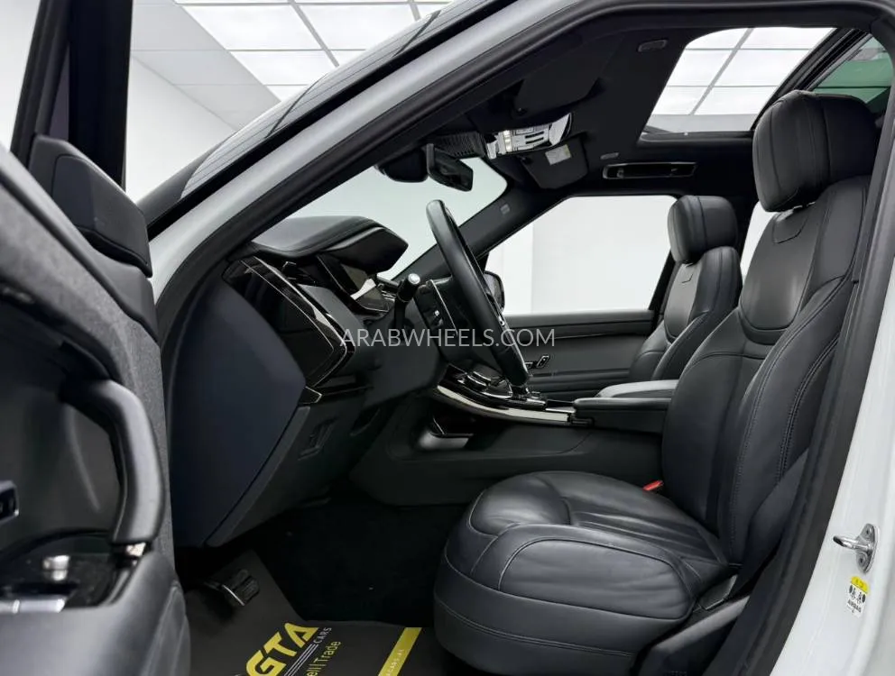 لاند روفر رينج روفر سبورت 2023 for Sale in دبي Image-8