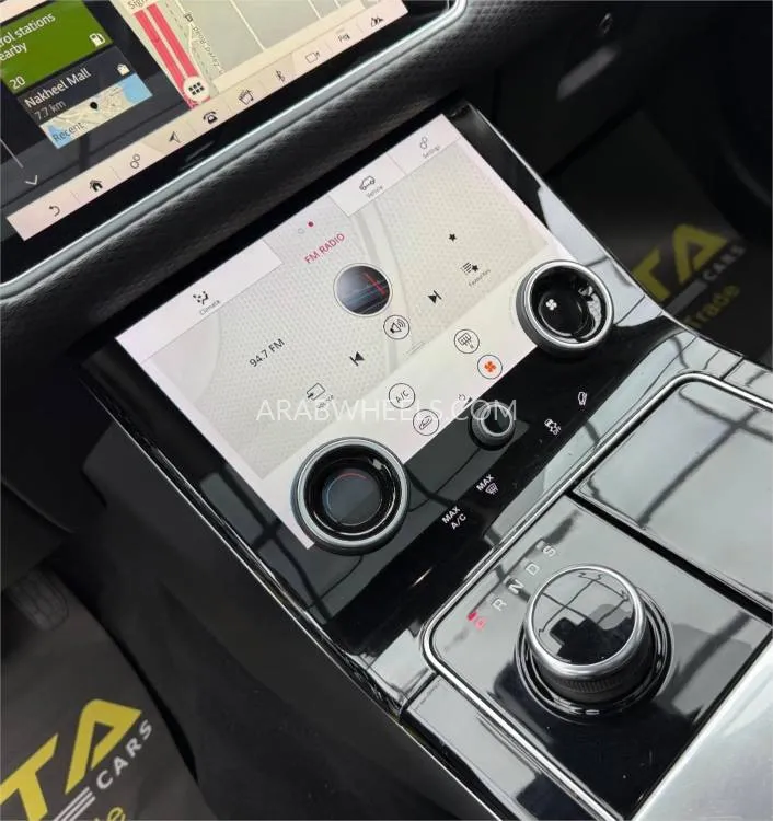 لاند روفر رينج روفر فيلار 2020 for Sale in دبي Image-18