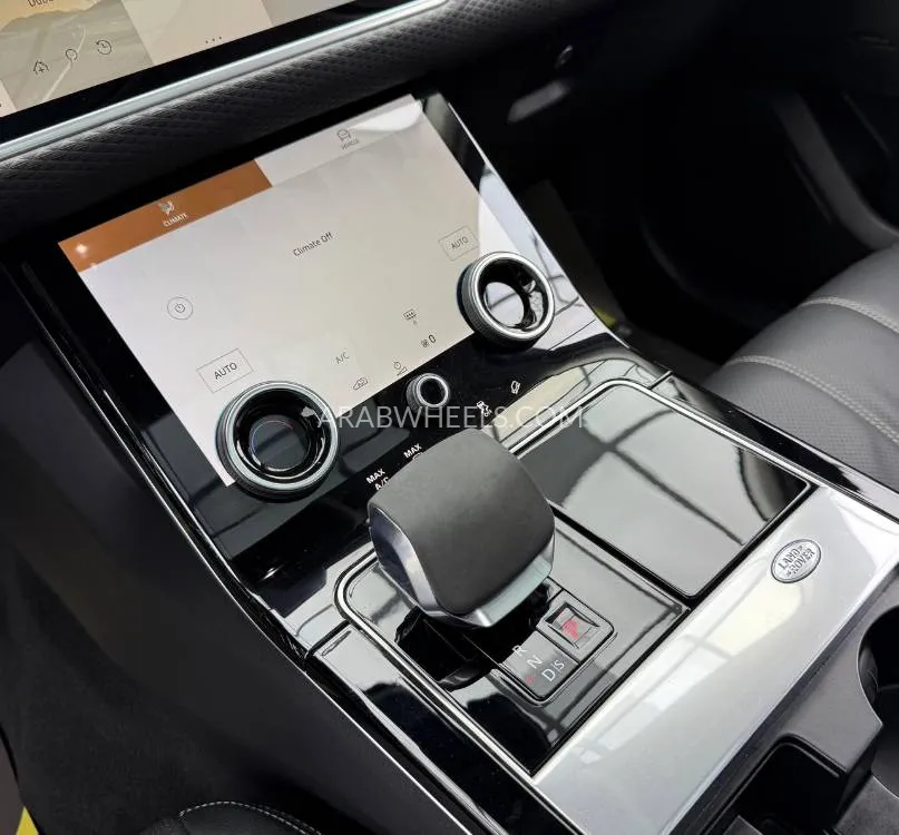 لاند روفر رينج روفر فيلار 2021 for Sale in دبي Image-17