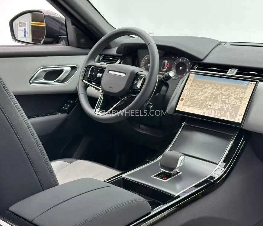 لاند روفر رينج روفر فيلار 2024 for Sale in دبي Image-11