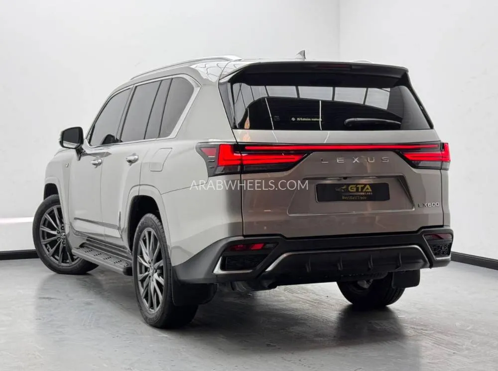 لكزس LX 2023 for Sale in دبي Image-6