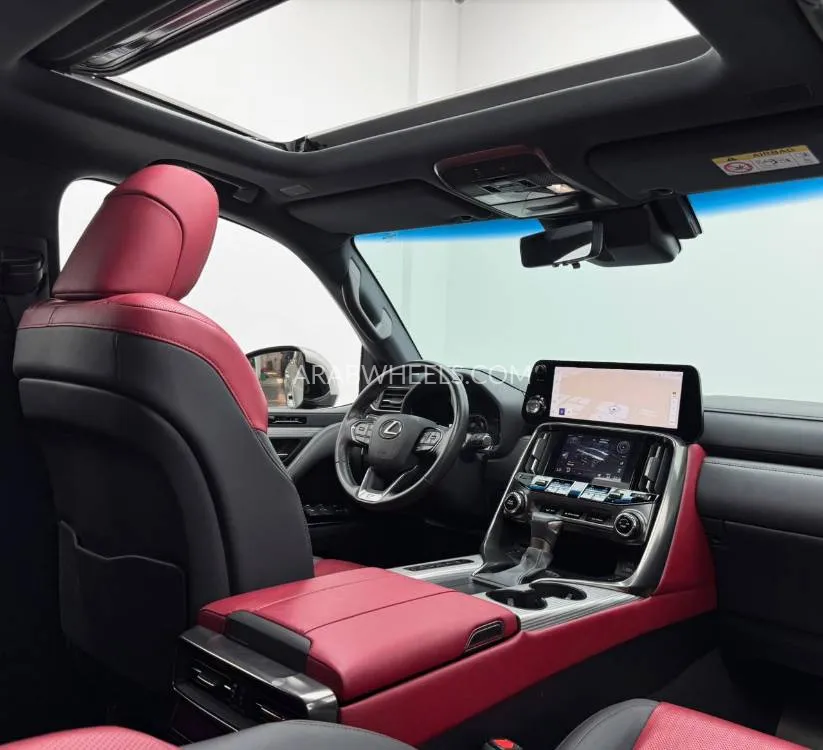 لكزس LX 2023 for Sale in دبي Image-17