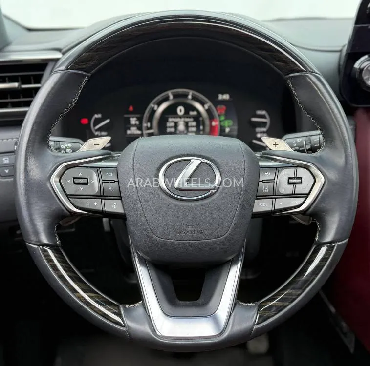 لكزس LX 2024 for Sale in دبي Image-7