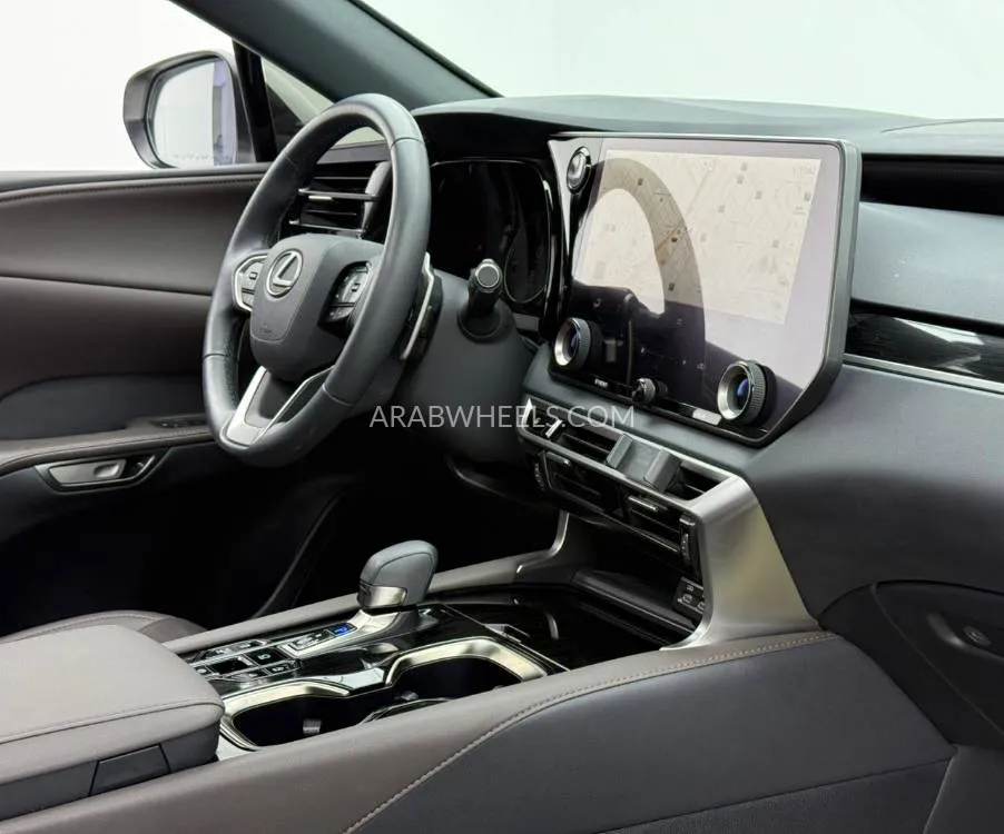 Lexus RX 2023 for Sale in Dubai Image-13