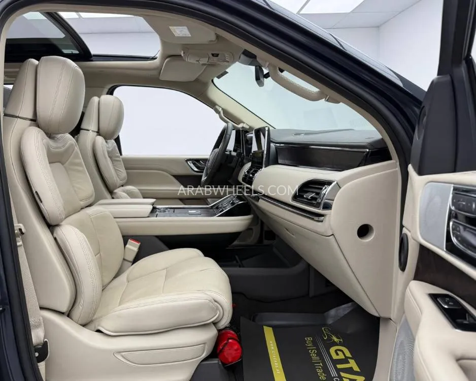 لينكون نافيجيتور 2021 for Sale in دبي Image-9