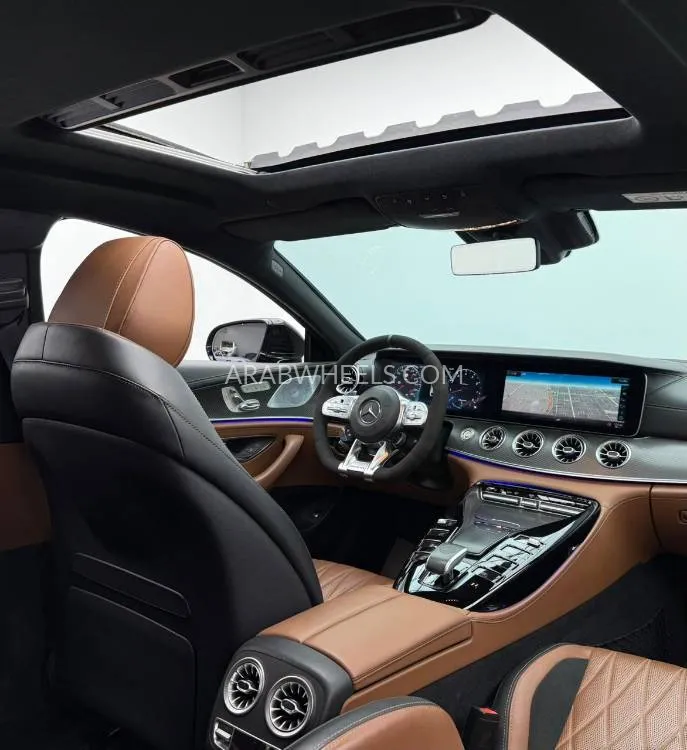 مرسيدس بنز AMG جي تي 2019 for Sale in دبي Image-10