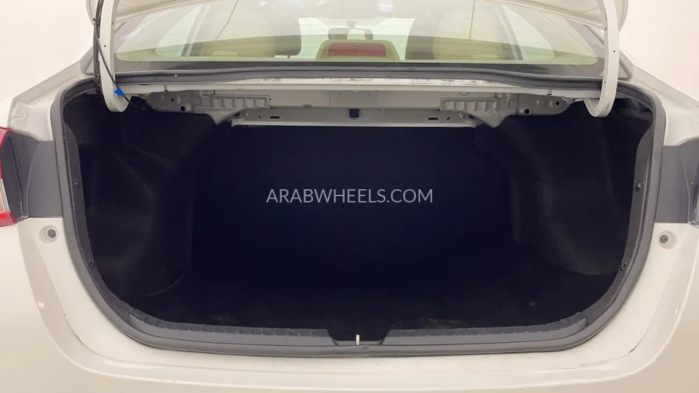 تويوتا يارس 2022 for Sale in دبي Image-23