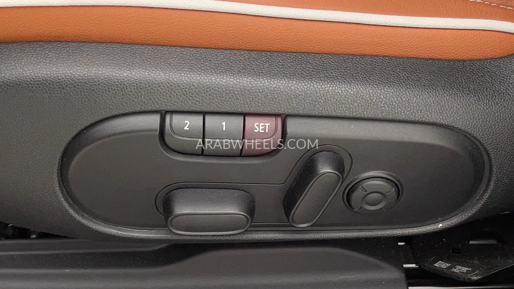 ميني كانتريمان 2023 for Sale in دبي Image-22