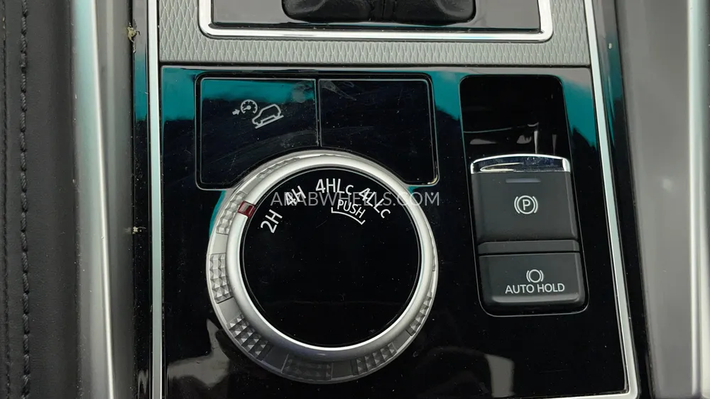 ميتسوبيشي مونتيرو سبورت 2022 for Sale in دبي Image-37