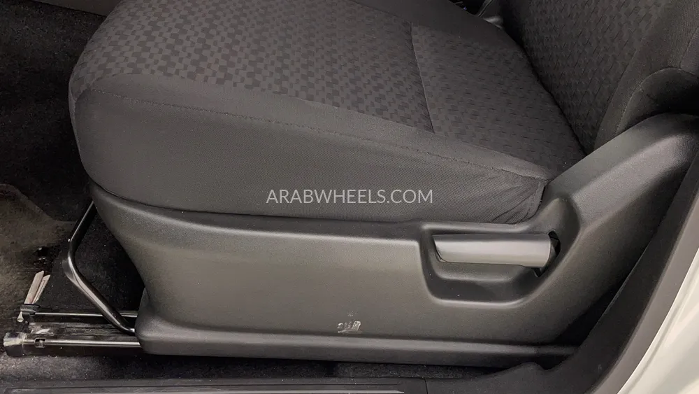 سوزوكي جيمني 2024 for Sale in دبي Image-21