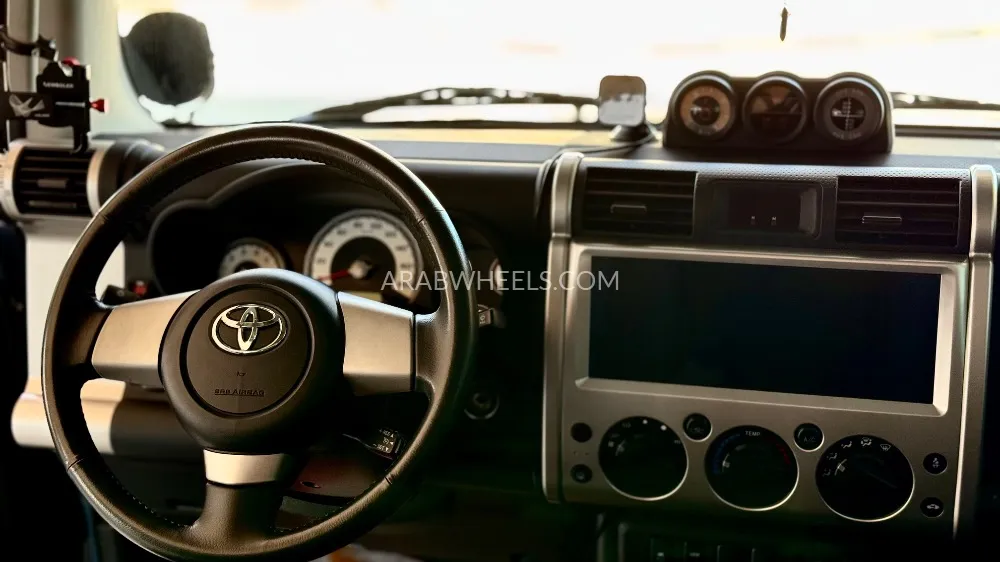 Toyota FJ Cruiser 2021 for Sale in Dubai Image-7