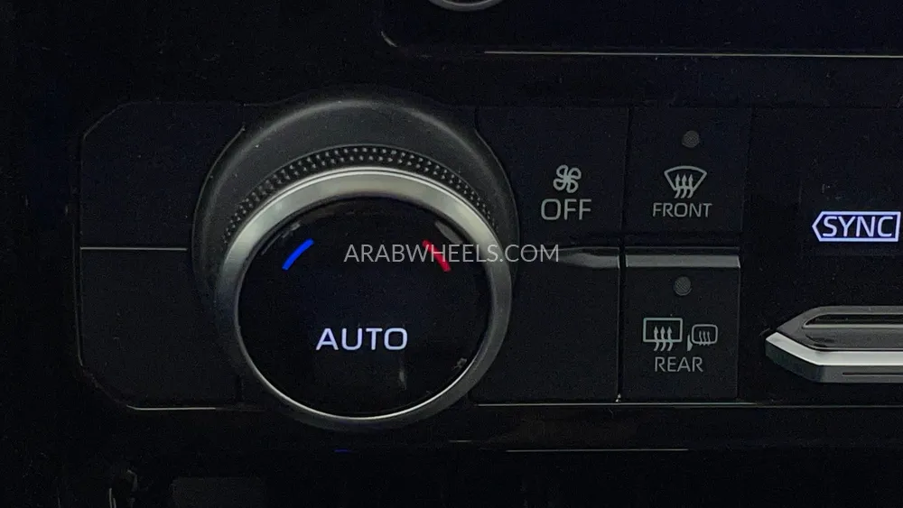 Toyota Highlander 2023 for Sale in Dubai Image-44