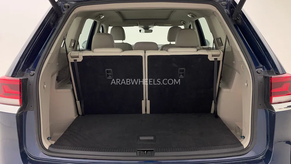 Volkswagen Teramont 2022 for Sale in Dubai Image-30