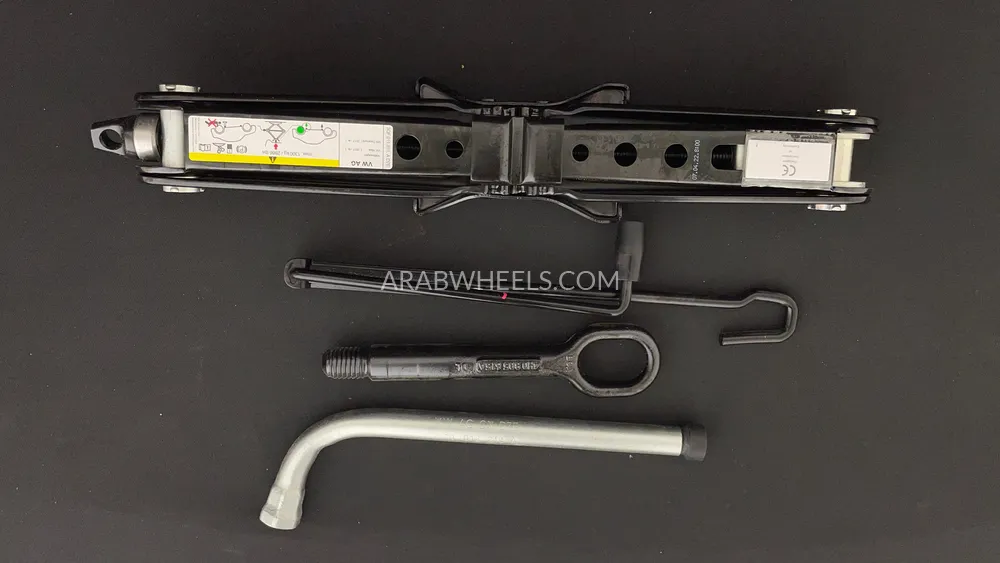 Volkswagen Teramont 2022 for Sale in Dubai Image-34