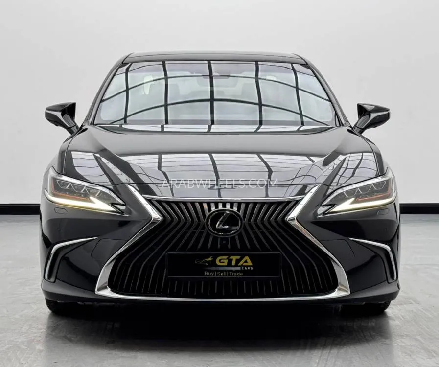 لكزس ES 2019 for Sale in دبي Image-2